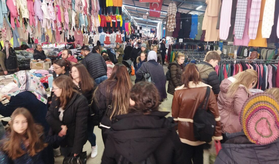 Cuma günleri kurulan “Ulus