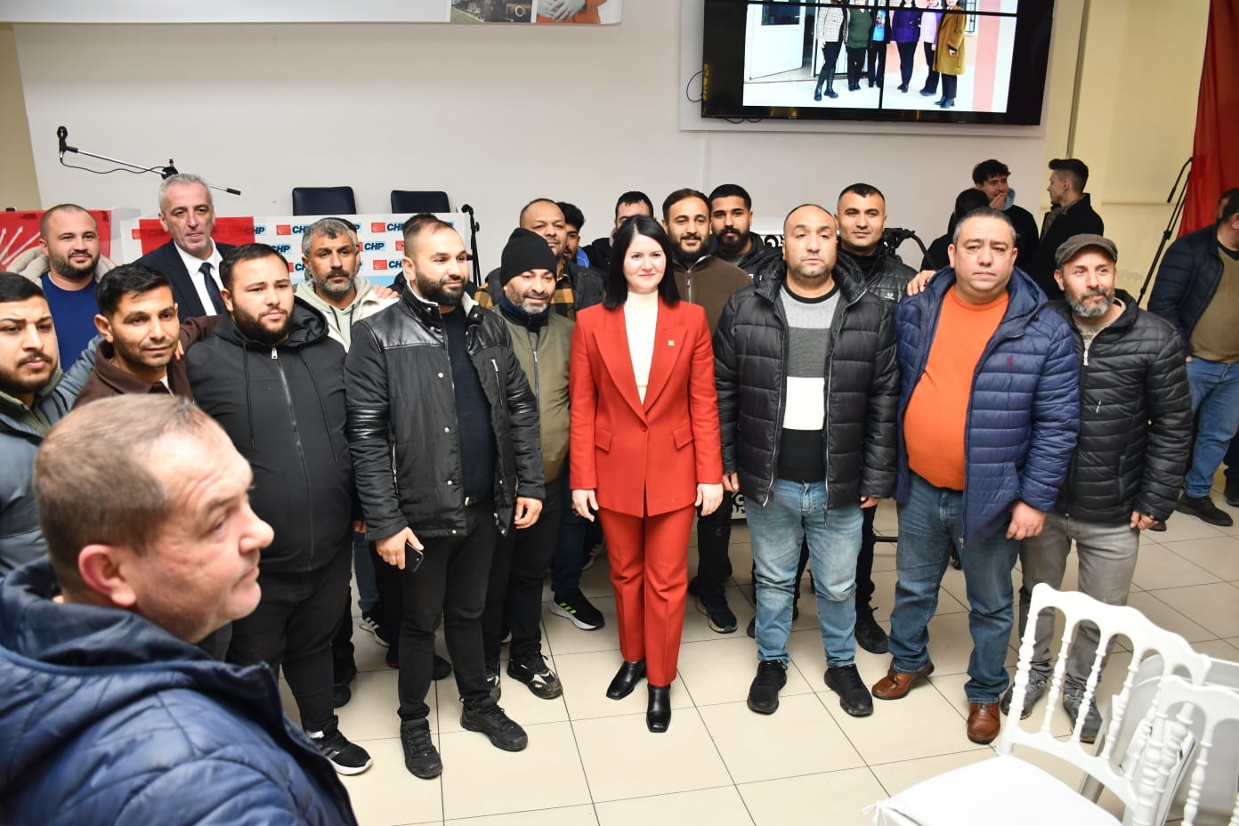 Filiz Gencan Akın’a miting havasında karşılama