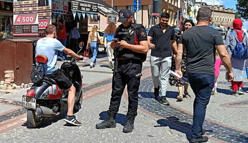 Araç trafiğine kapalı olan