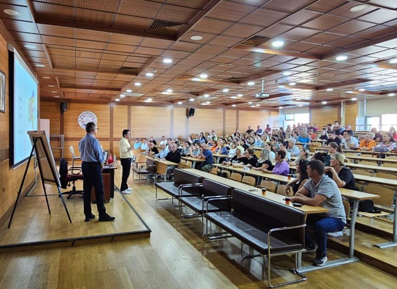 Hastane çalışanlarına “İletişim, Empati, Dinleme ve Konuşma” eğitimi