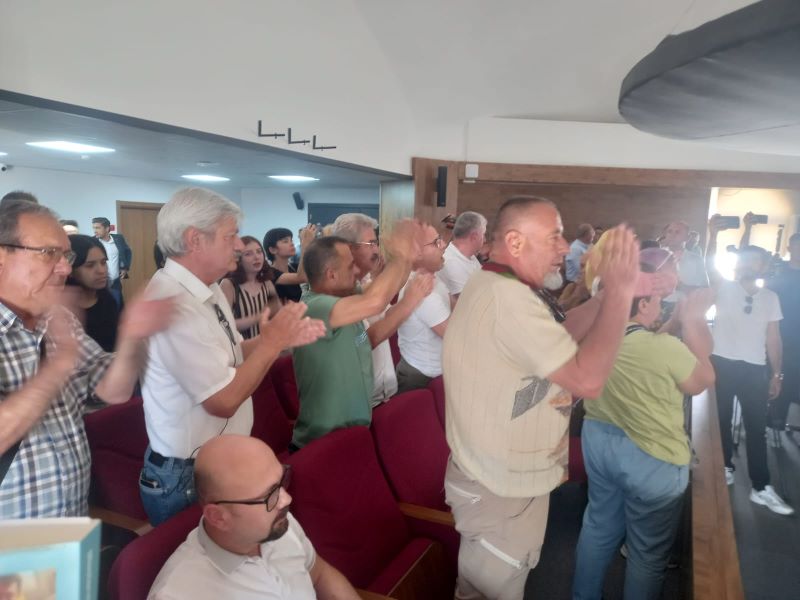 Edirne Belediye Meclisi'nin cemaate