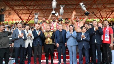 “Orhan Okulu”, üçüncü kez Altın kemer kuşandı