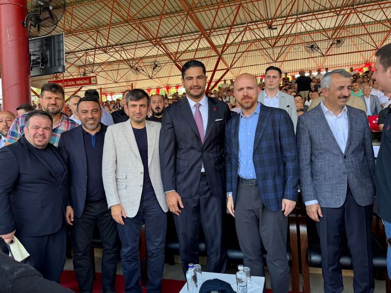 ERDOĞAN VE  BAYRAKTAR ER MEYDANINDA