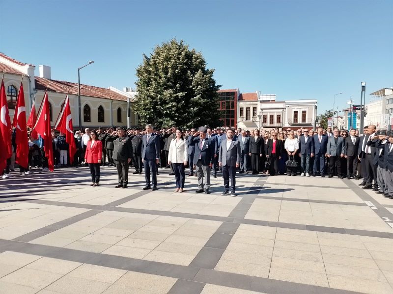 Mustafa Kemal Atatürk’e “Mareşal”