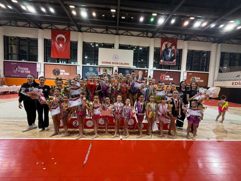 Edirne Gençlik Spor İl Müdürlüğü tarafından düzenlenen Okullar Arası Ritmik