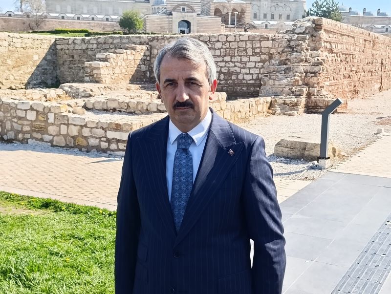 Vali Yunus Sezer, 17-26 Nisan tarihleri arasında düzenlenecek “Edirne Gençlik