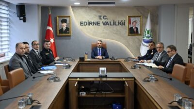 81 ilin katılımıyla gerçekleştirilen zirvede, eğitim çevrelerinde güvenliğin artırılması için