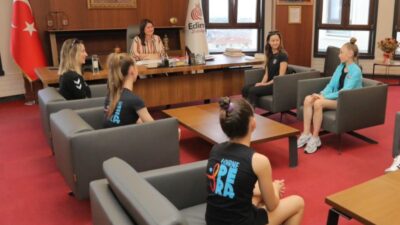 Edirne Belediye Başkanı Filiz Gencan, elde ettikleri başarılarla dikkat çeken