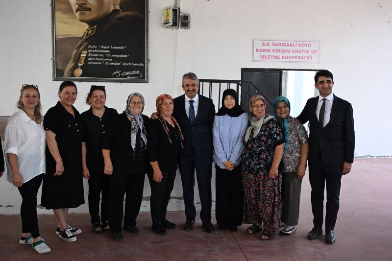 Edirne Valisi Yunus Sezer, İpsala ilçesine bağlı Sarıcaali Köyü'nde faaliyetlerini