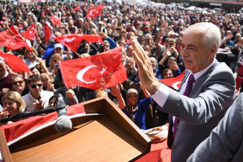 Edirne'nin Keşan ilçesinde siyasi gündemi hareketlendiren önemli bir gelişme yaşandı.