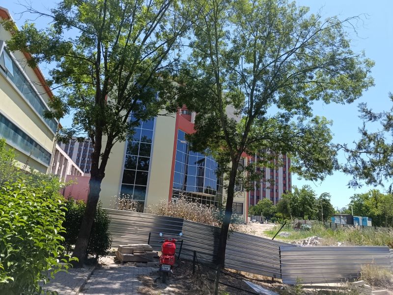 Balkan Onkoloji Hastanesi ek binası 8 aydır tamamlanamadı, yoğunluk nedeniyle