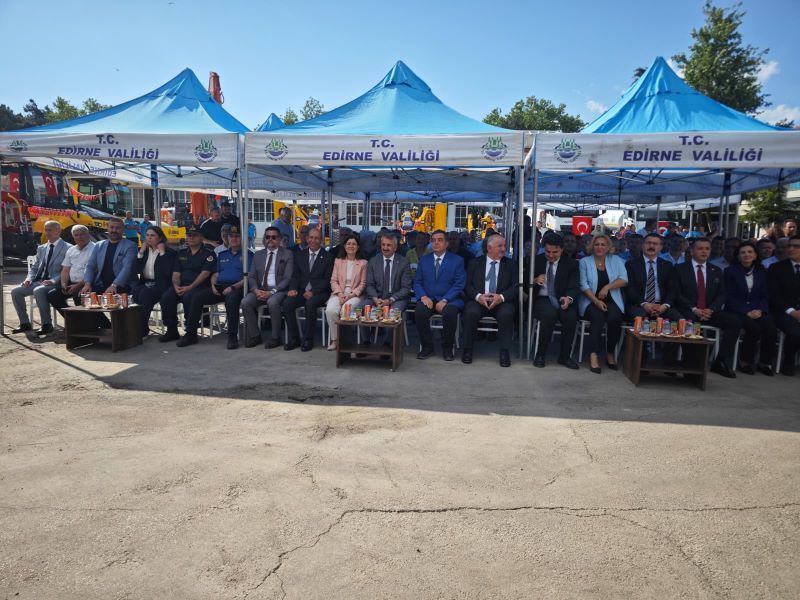 Edirne İl Özel İdaresi tarafından düzenlenen törende, köylerde kullanılmak üzere