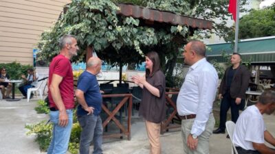 Edirne Belediye Başkanı Filiz Gencan, Balıkpazarı Caddesi'nde devam eden üstyapı