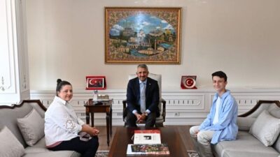 Keşan'da çevreyi temizlemek için her gün çöp toplayan Edirneli Aras