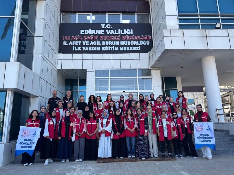 Damla Gönüllülük Hareketi kapsamında Edirne'ye gelen üniversiteli gönüllüler, İl AFAD