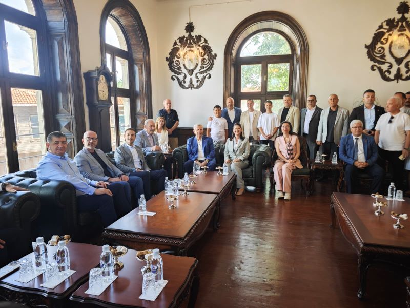 Ankara Büyükşehir Belediye Başkanı Mansur Yavaş, 665'inci Tarihi Kırkpınar Yağlı