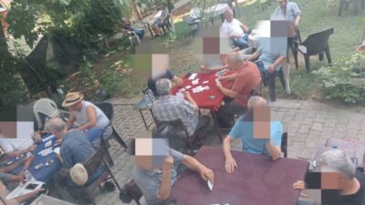Edirne Emekliler Derneği Yönetim Kurulu adına açıklama yapan Ahmet Ziya