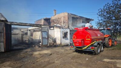 Edirne'nin Havsa ilçesinde çıkan anız yangını, rüzgarın etkisiyle kısa sürede