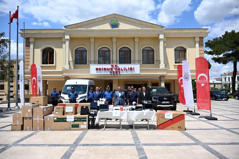 Edirne'de düzensiz göç ve göçmen kaçakçılığıyla mücadeleyi güçlendirmek amacıyla İl