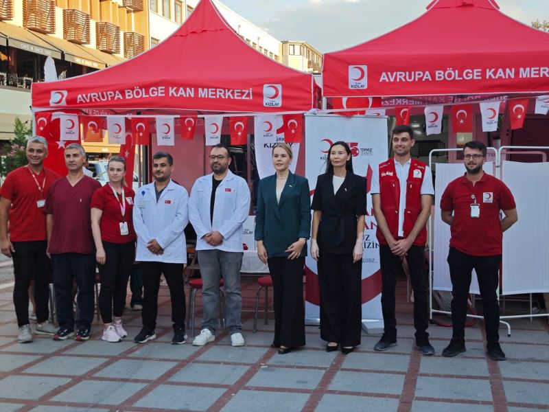 Edirne Kızılay Kan Bağışı Merkezi Müdürlüğü tarafından 15 Temmuz Demokrasi