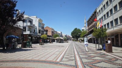 Edirne’de etkisini artıran sıcak hava dalgasının hafta sonuna doğru zirveye