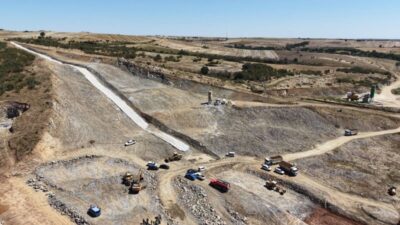 Edirne’de yıllardır beklenen Çömlekköy Barajı Projesi’nde çalışmalar hız kesmeden sürüyor.