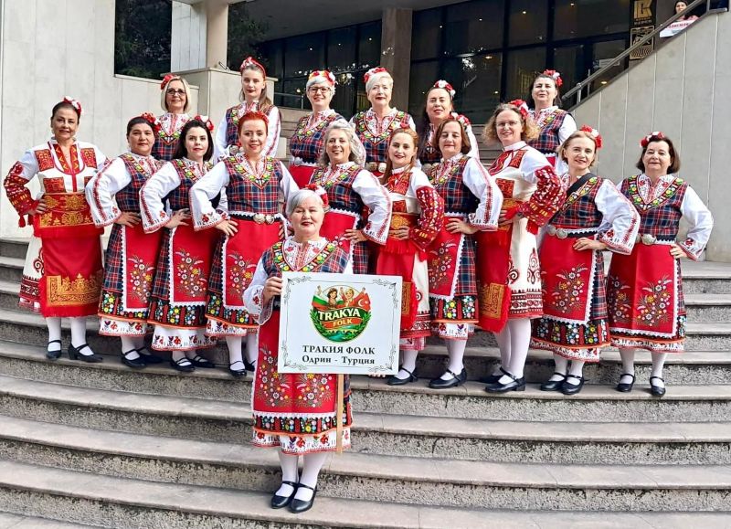 Edirne’de faaliyet gösteren Trakya Folk Grubu, Bulgaristan’ın Stara Zagora kentinde