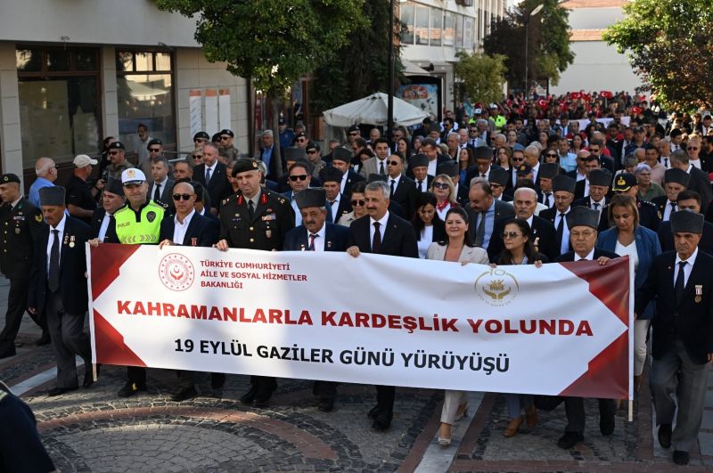 Edirne’de 19 Eylül Gaziler Günü dolayısıyla düzenlenen “Kahramanlar ile Kardeşlik
