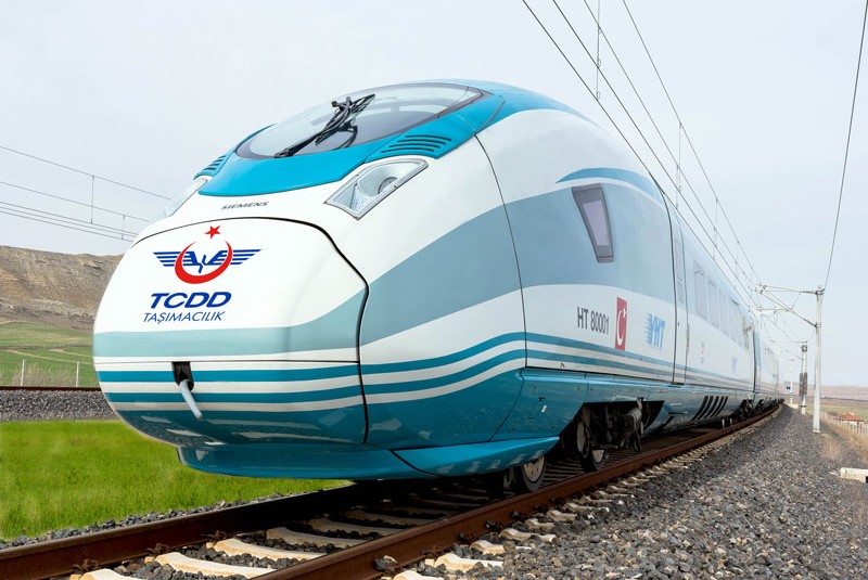 Halkalı-Kapıkule Hızlı Tren Projesi’nin 153 kilometrelik Çerkezköy-Kapıkule etabında çalışmalar tamamlandı.