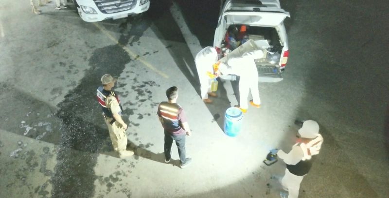 Jandarma ekiplerinin 35 ilde uyuşturucu madde satıcıları ve yasa dışı