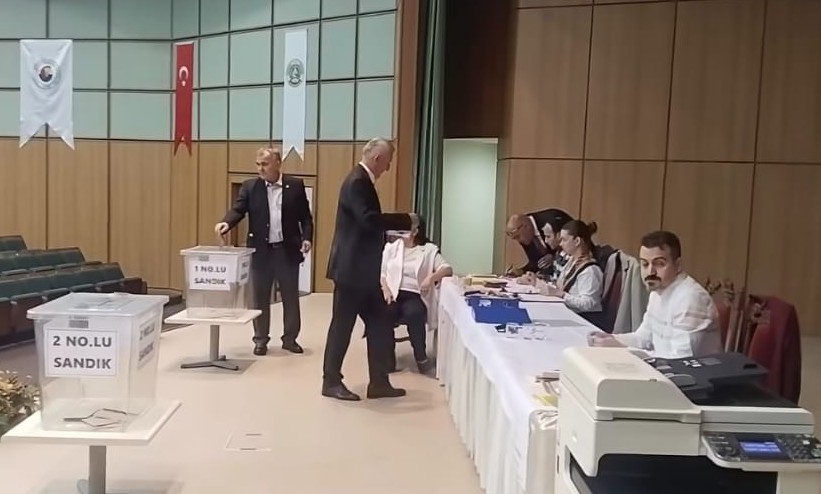 Edirne Ticaret Borsası’nda başkanlık yarışı başladı. Oğuz Kurban ve Ümit