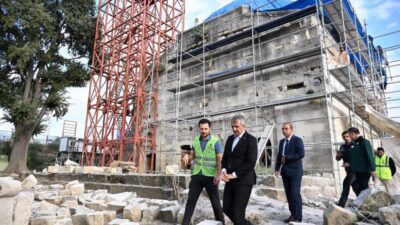 Edirne Valisi Yunus Sezer, kubbe restorasyonunda sona gelinen Evliya Kasım