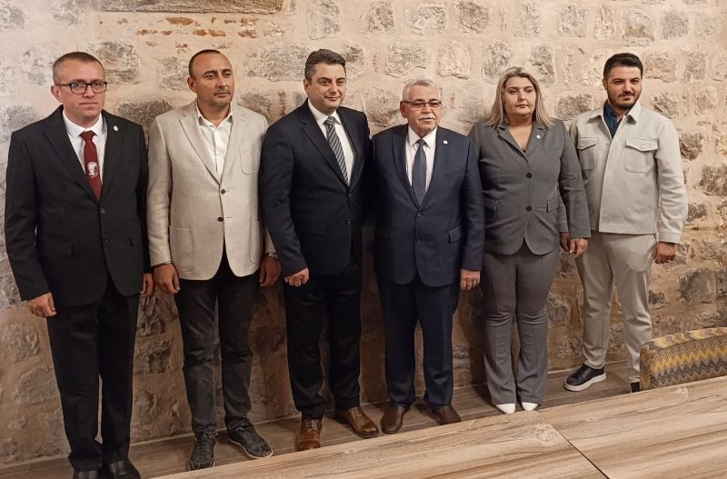 Edirneli iş insanı ve eczacı Seyfi Alp Üzmen, YENİ Parti