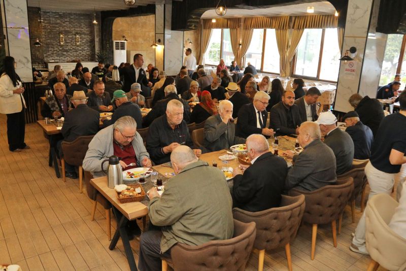 Edirne Belediyesi, 1 Ekim Dünya Yaşlılar Günü kapsamında Meriç Sosyal